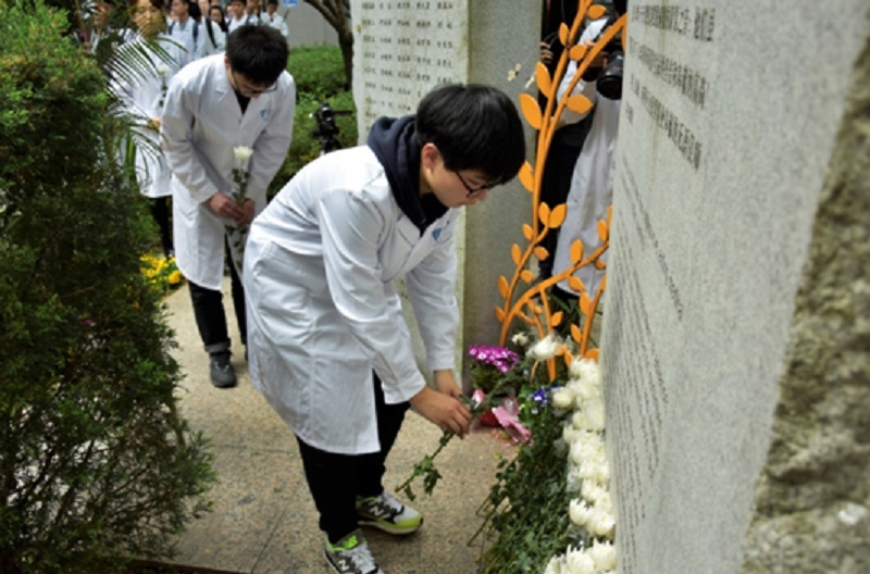 1540112850985901.jpg 2.jpg